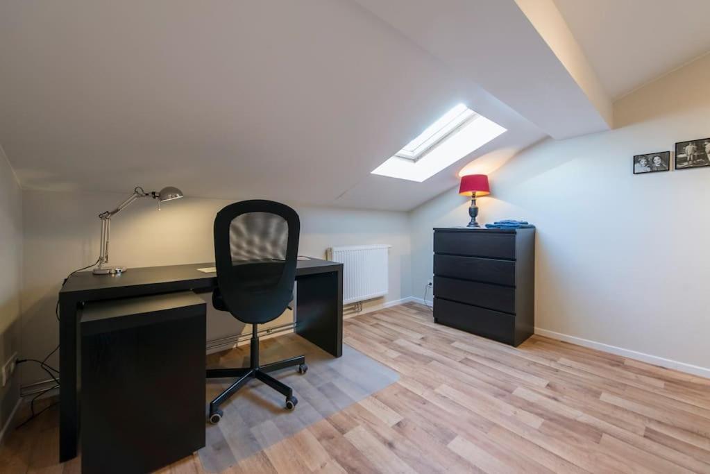 Apartment 4 A *