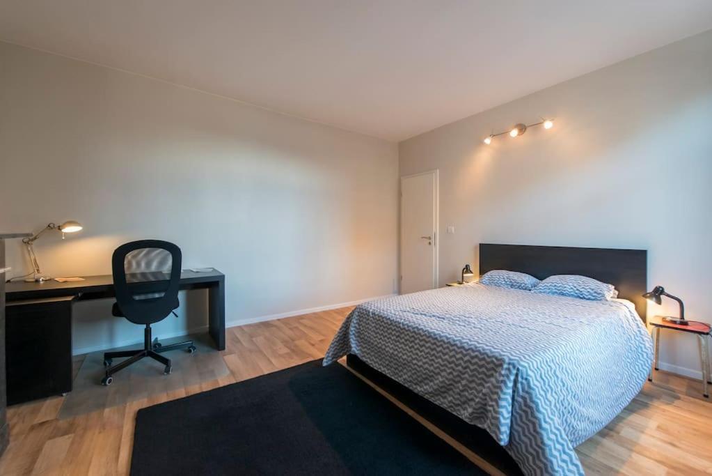 4 A Apartment *